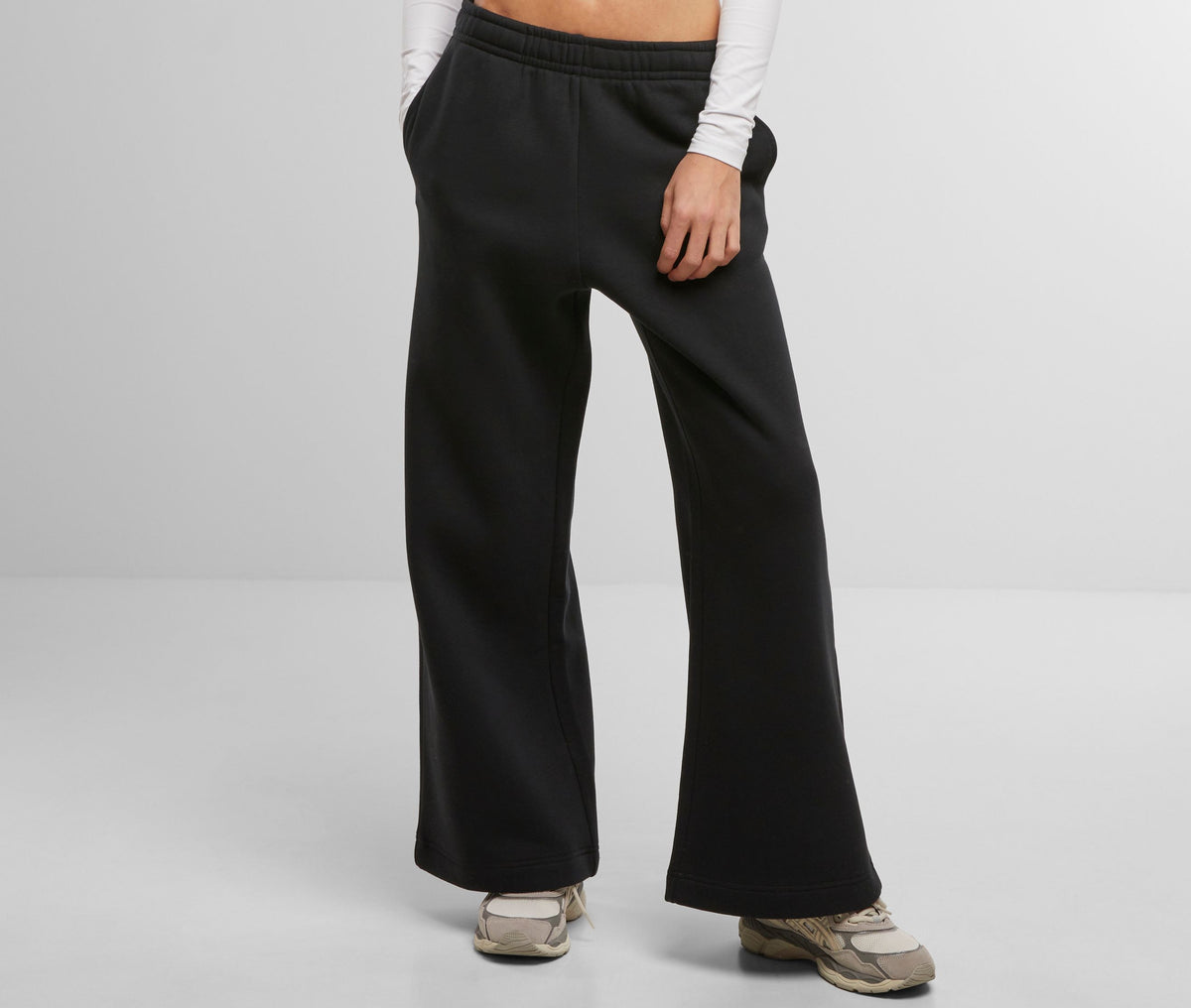 Jogging femme jambes larges à personnaliser — New Morning Studios NM048